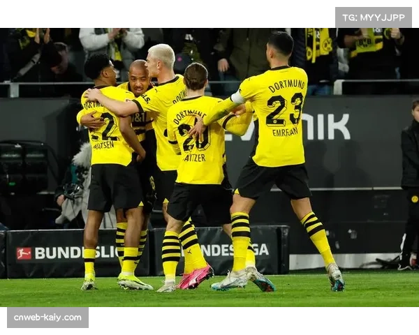 人物特写:在弗赖堡效力十年的日本国脚,谈如何适应德甲与成为领袖。 人物特写:在弗赖堡效力十年的日本国脚,谈如何适应德甲与成为领袖。